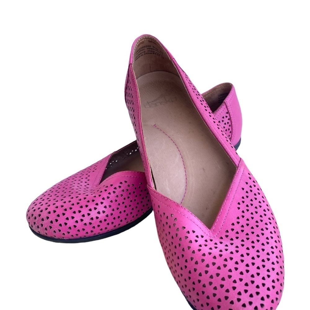 DANSKO Fandom Neely Hot Pink Leather Flats